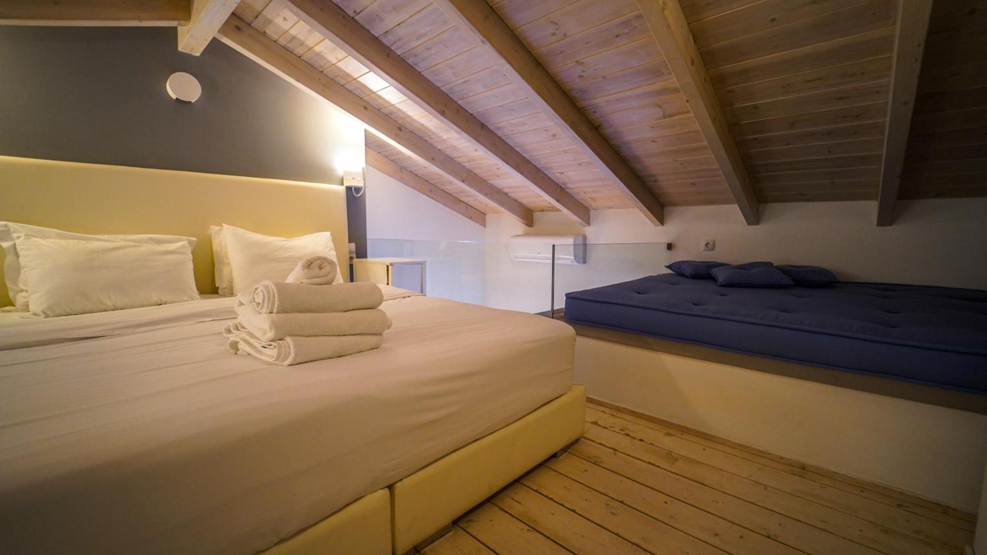 Cape North West Hotel Парга Екстериор снимка
