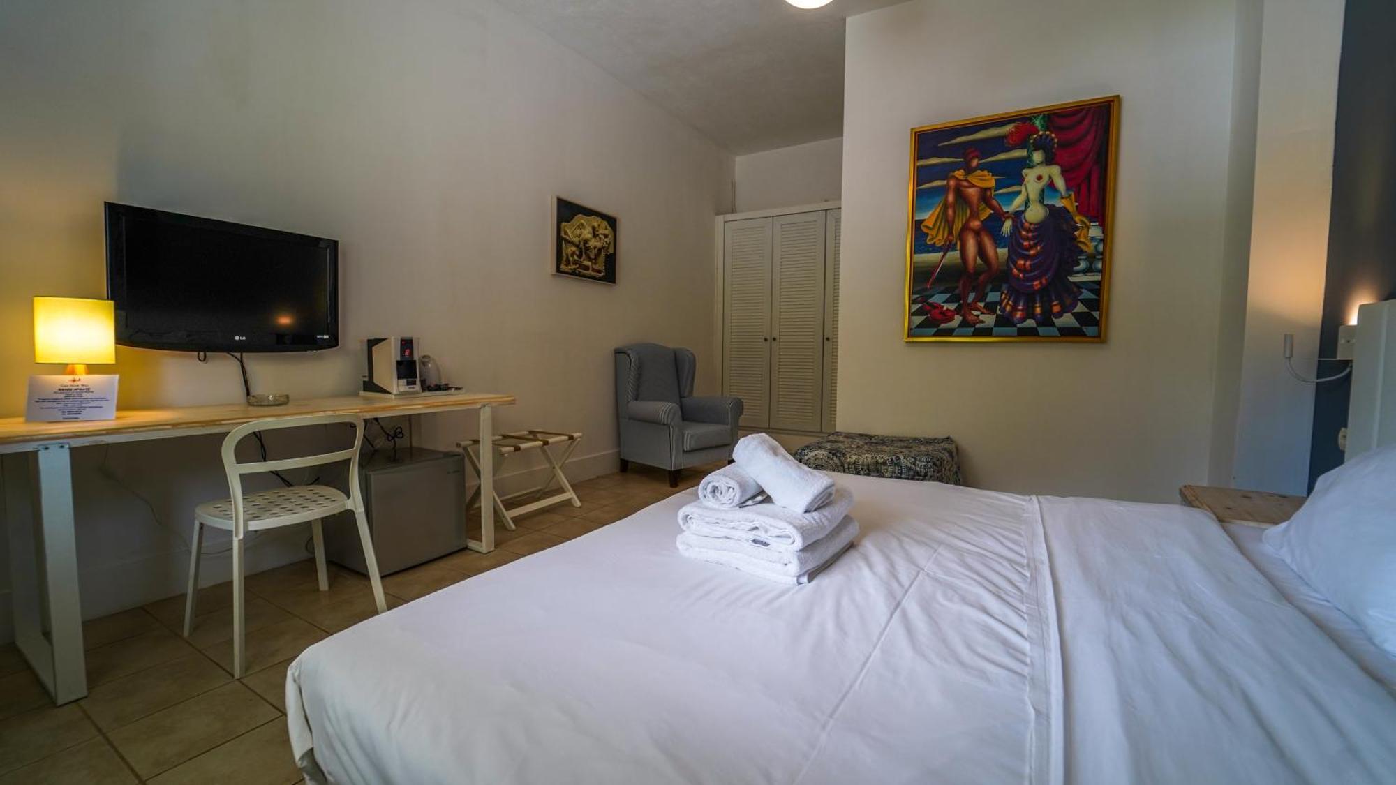 Cape North West Hotel Парга Екстериор снимка